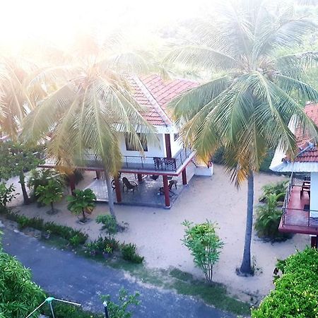 Ahsram Accommodations Passikudah Exterior foto