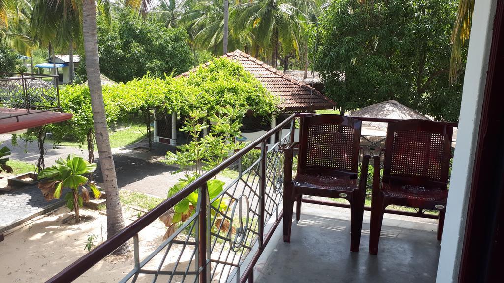 Ahsram Accommodations Passikudah Exterior foto